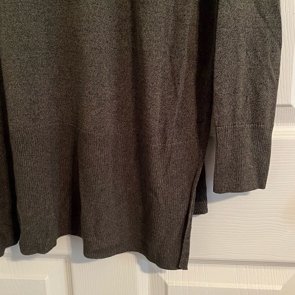 Hunter Green Worthington Sweater - Picture 4 of 6